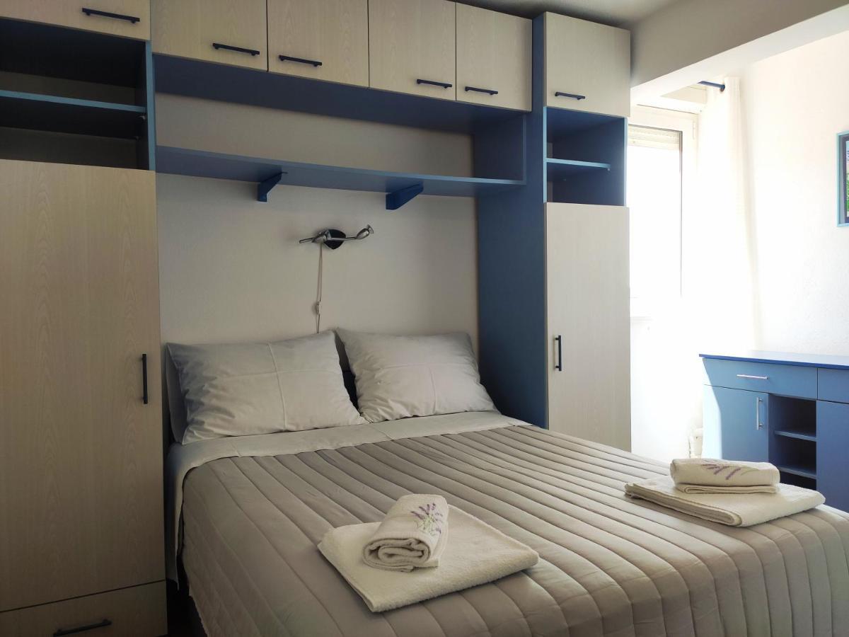 Apartman Marina II Рогозница Экстерьер фото